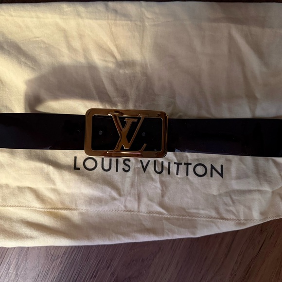 New authentic Louis Vuitton patent leather belt in amarante color size 85cm/34 - Picture 2 of 4